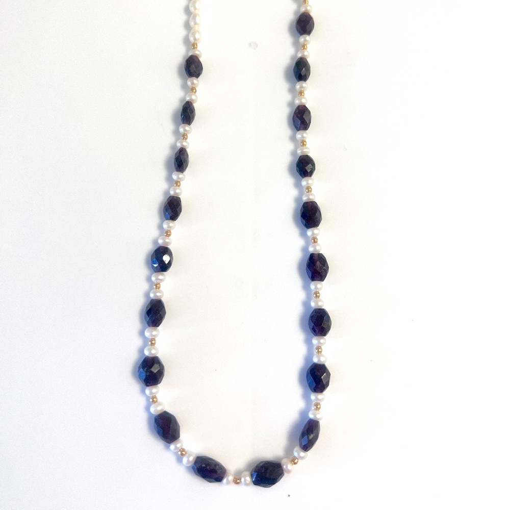 18in fresh water pearl and garnet necklace